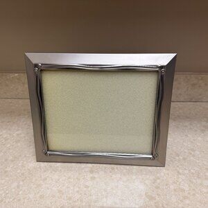 Fetco 8 x 10 Picture Frame
